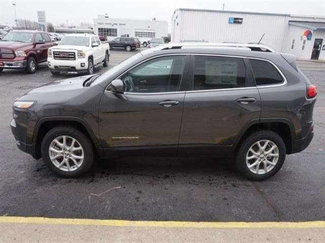 2017 Jeep Cherokee Latitude 4dr SUV